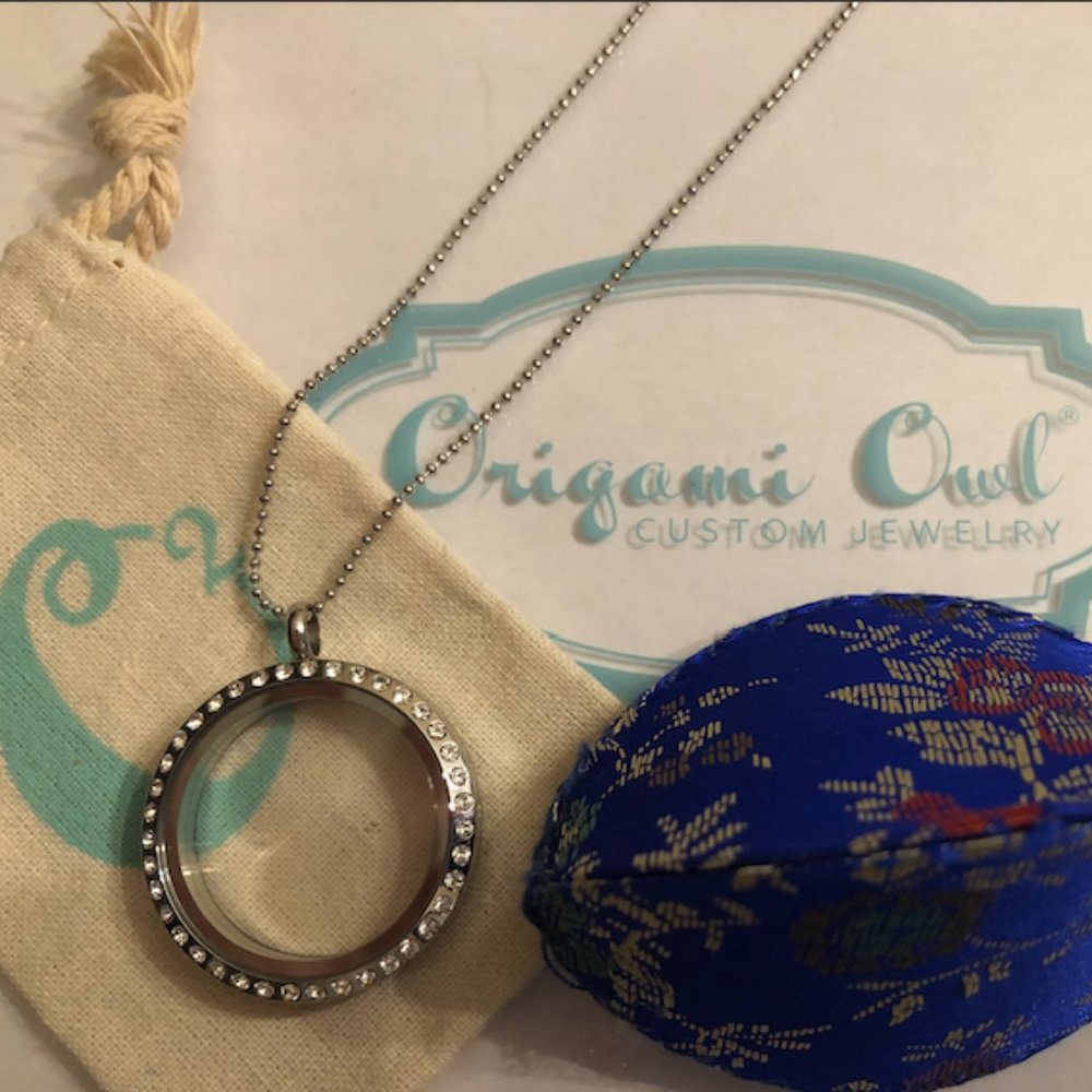 Origami Owl Large Silver Locket + Chain